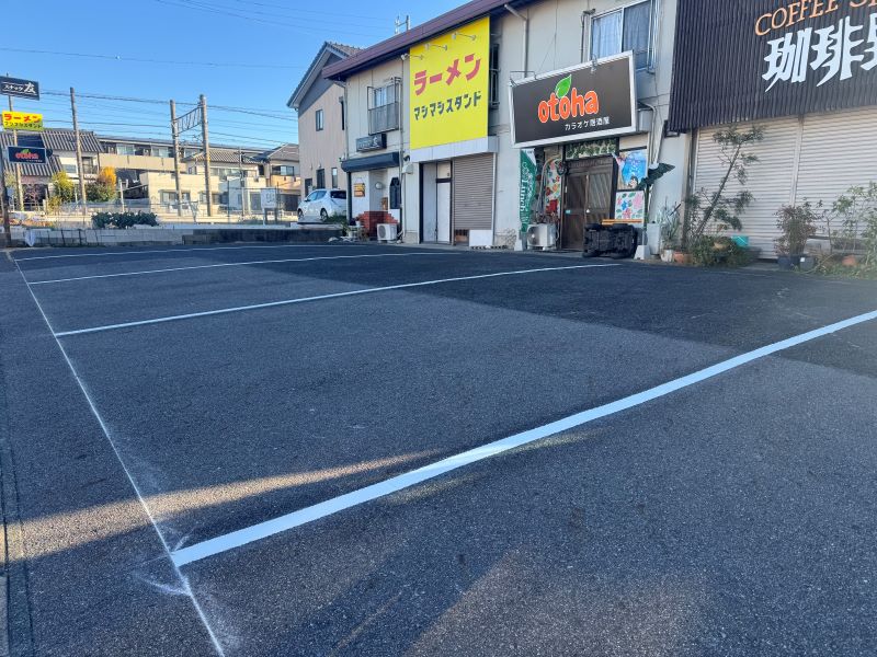 安城市　店舗駐車場　ライン引き工事